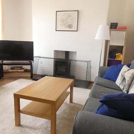 Central 2-Bed Flat In Edinburgh Exterior photo